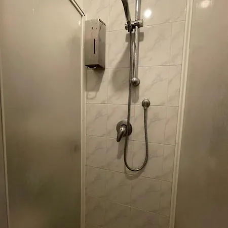 Bed & Breakfast Cavour16 Rent Bedrooms 3*