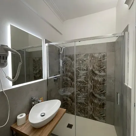 Bed & Breakfast Cavour16 Rent Bedrooms