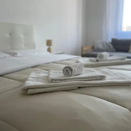 Bed & Breakfast Cavour16 Rent Bedrooms 3*