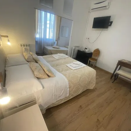 Bed & Breakfast Cavour16 Rent Bedrooms