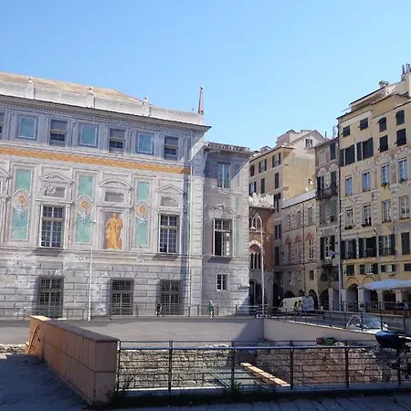 Cavour16 Rent Bedrooms Bed & Breakfast Genoa